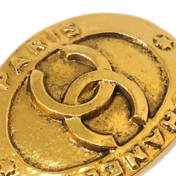 Chanel Oval Earrings Clip-On Gold - Picture 2 of 4